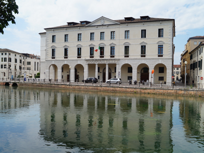 Luigi Chiereghin library (Treviso) has reopened