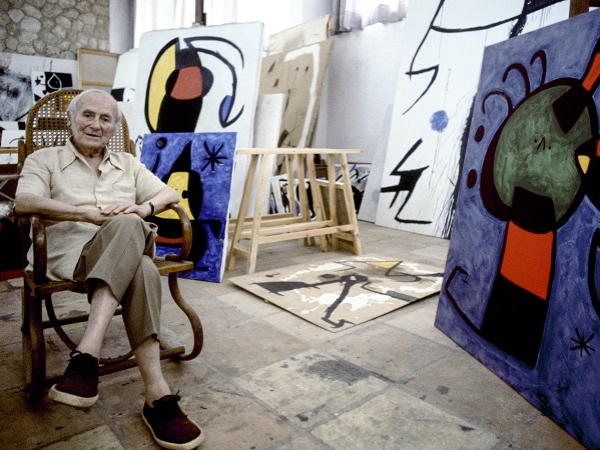 Study explains rapid deterioration of one of Juan Miró's favourite colours