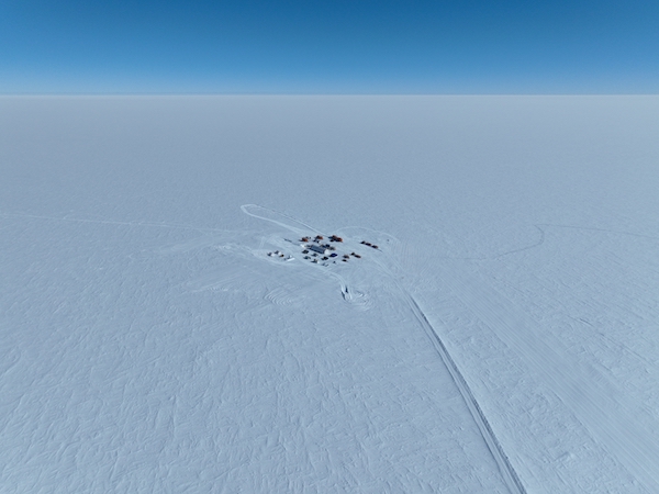 Beyond EPICA: raggiunti 1836 metri di profondità nella calotta antartica